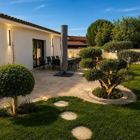 12 Pers Proche De Cognac - Piscine, Jacuzzi, Sauna Vila Merpins