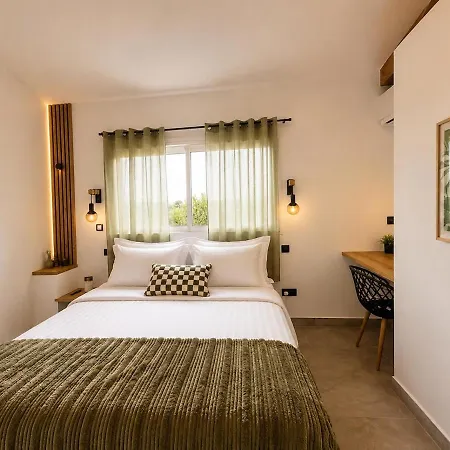 12 Pers Proche De Cognac - Piscine, Jacuzzi, Sauna Vila
